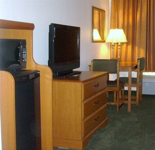 Hotel Heritage And Amory